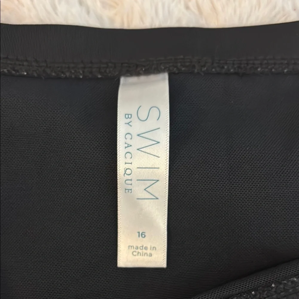 Cacique Black and Red Bikini with Halter Top and High-Waisted Bottom - Picture 6 of 11